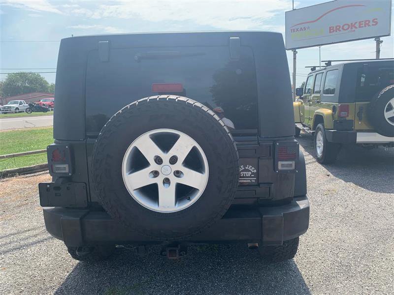 Used 2010 Jeep Wrangler Unlimited Rubicon w/ Trailer Tow Group image 10