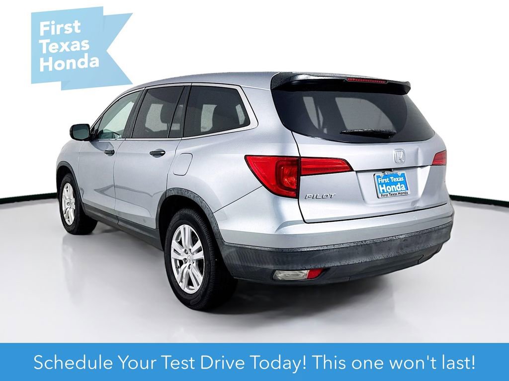 Used 2018 Honda Pilot LX image 5