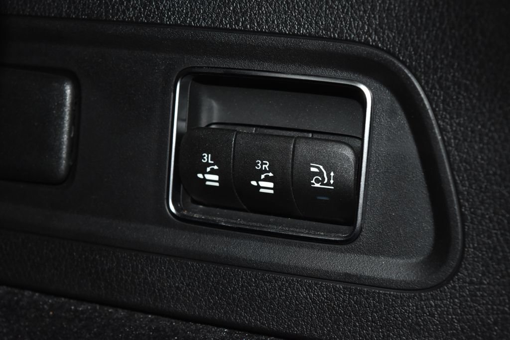 Certified 2024 Mercedes-Benz GLS 450 4MATIC image 34