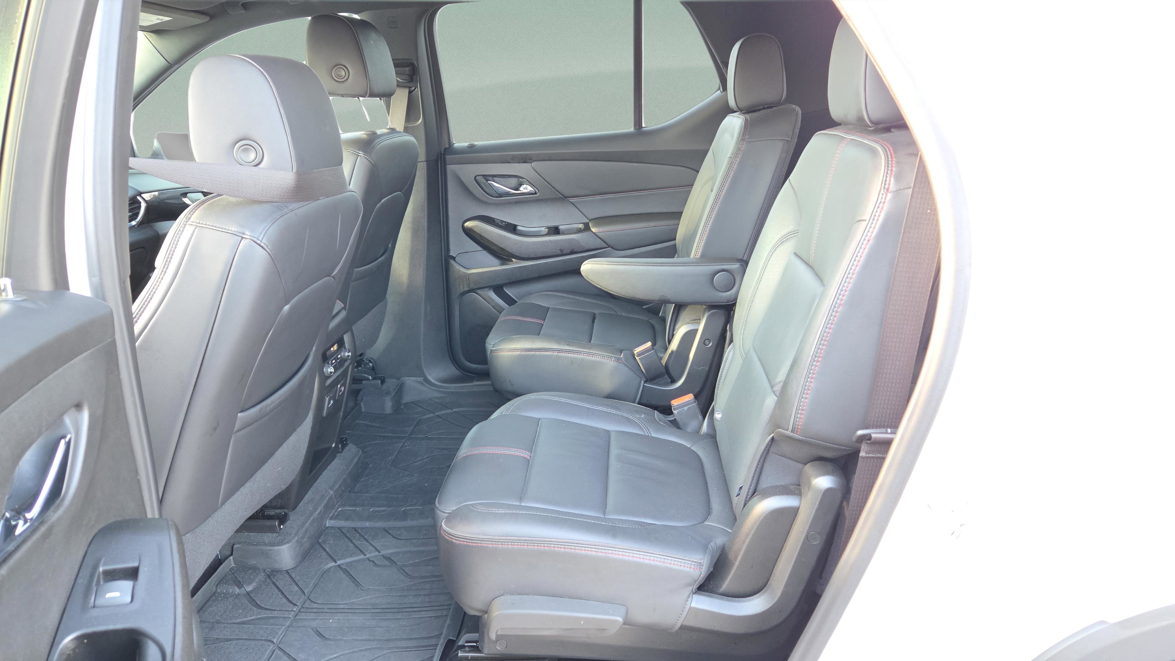 Used 2023 Chevrolet Traverse RS w/ LPO, Floor Liner Package image 11