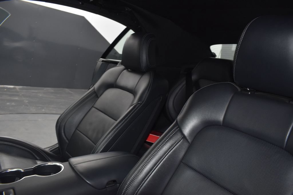 Used 2025 Ford Mustang GT Premium RWD image 13