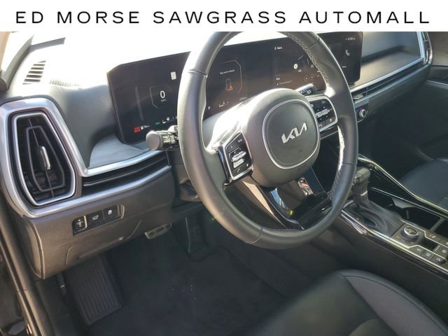 Used 2024 Kia Sorento SX image 19