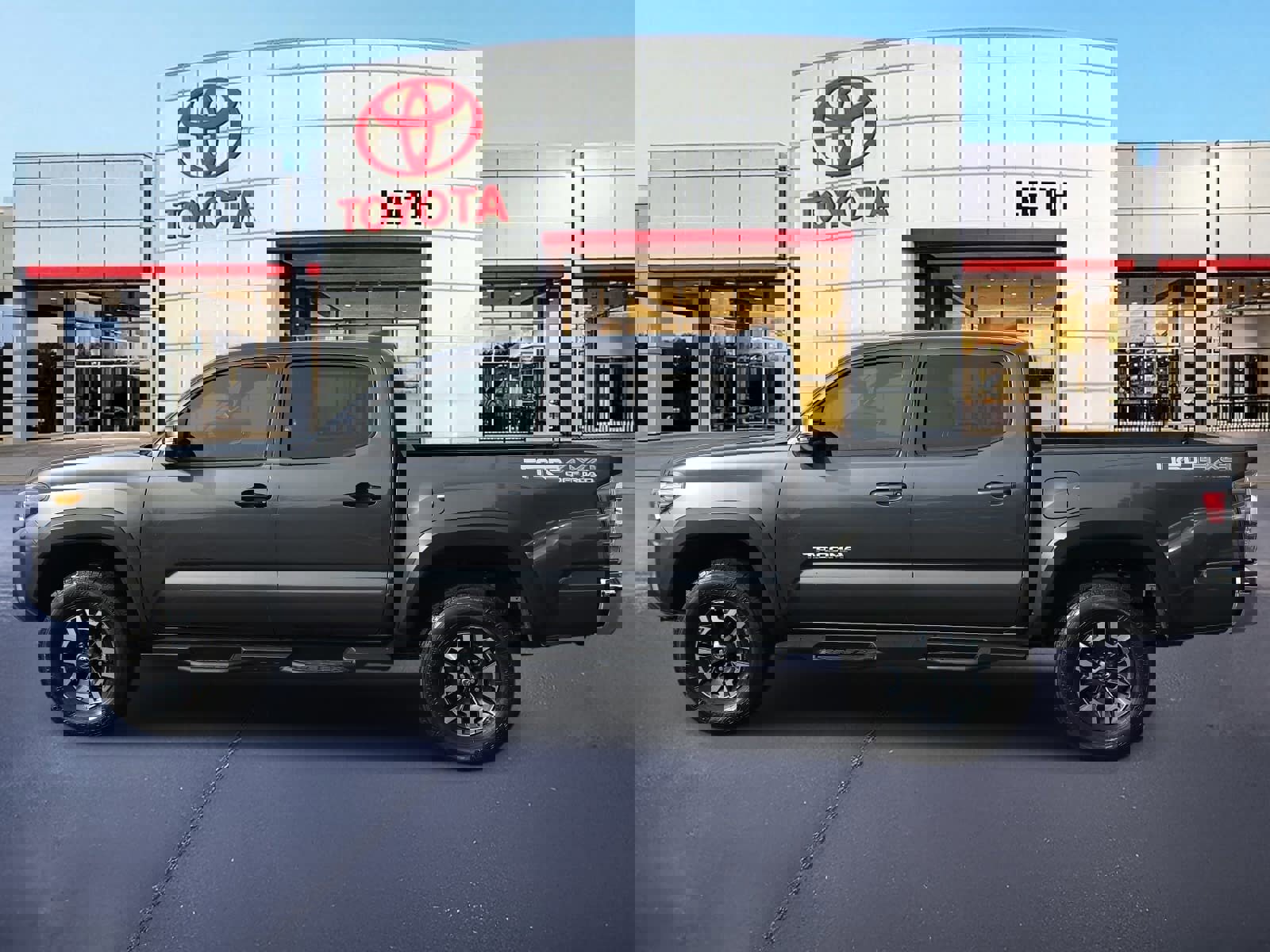 Used 2020 Toyota Tacoma TRD Off-Road image 8