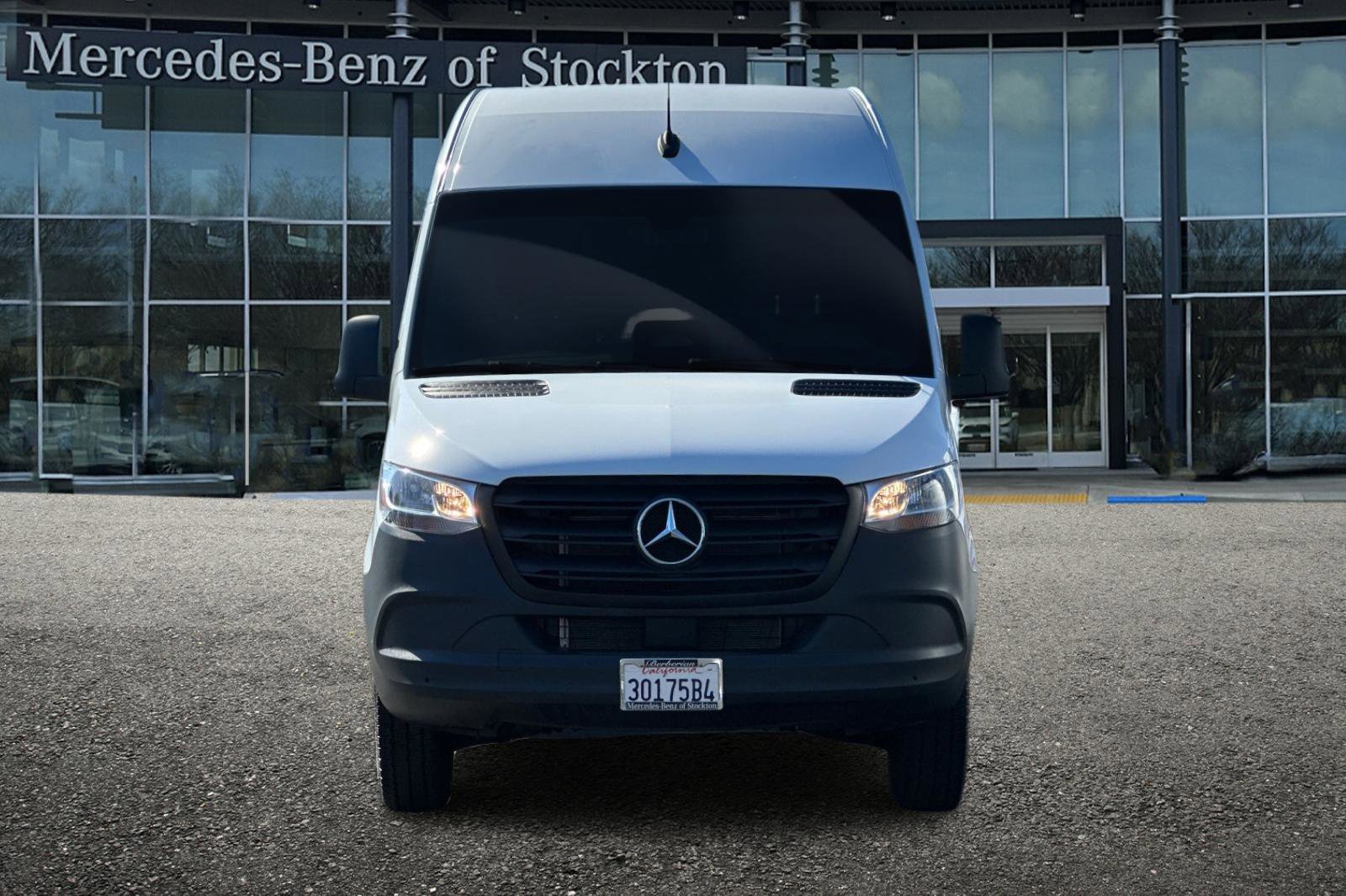 Used 2025 Mercedes-Benz Sprinter 3500 image 9