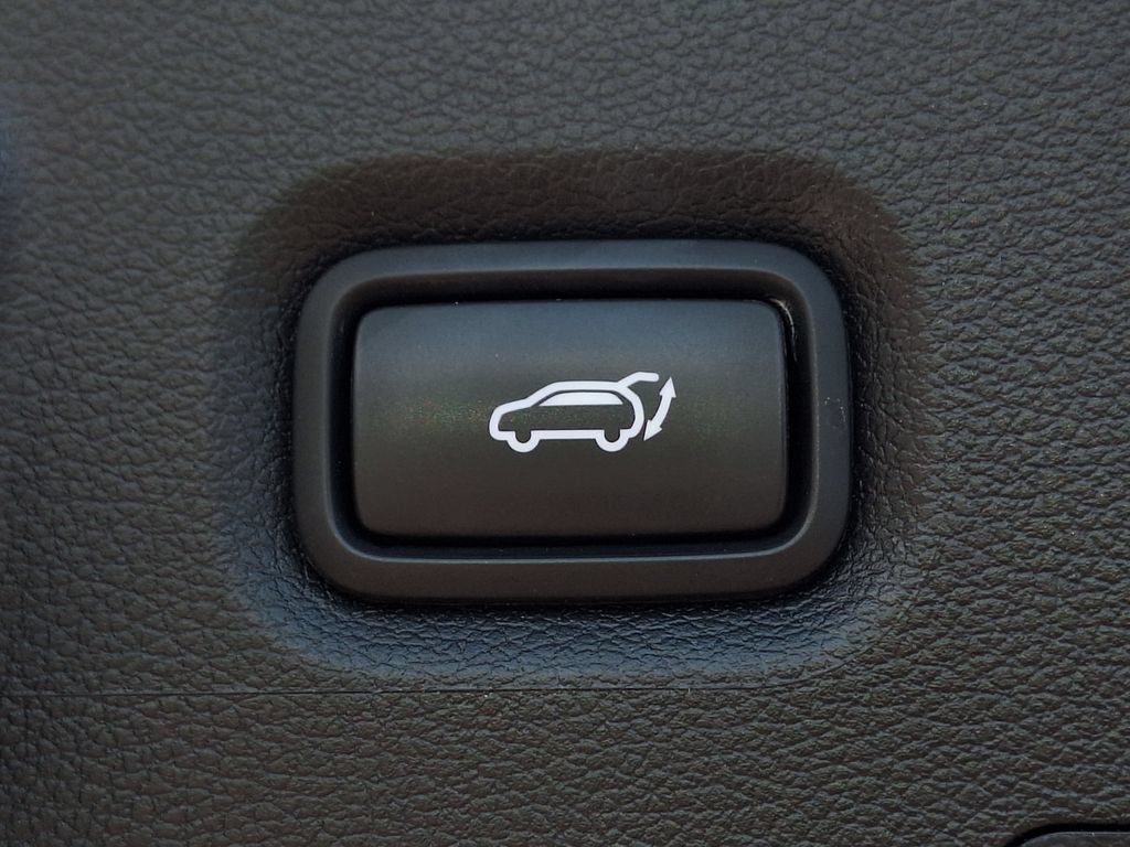 Certified 2023 Hyundai Santa Fe SEL AWD/4WD image 30