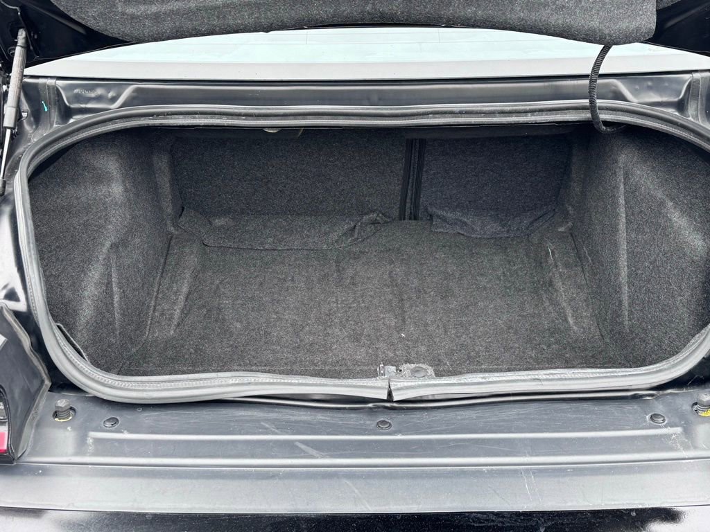 Used 2023 Dodge Challenger SXT image 33