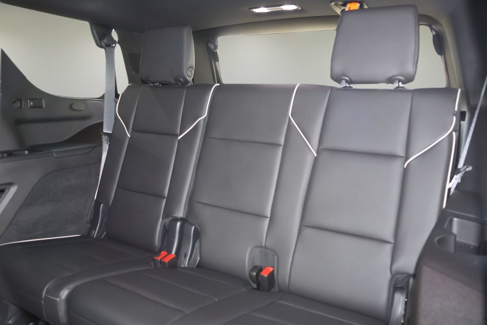 Used 2021 Cadillac Escalade Premium Luxury RWD image 15
