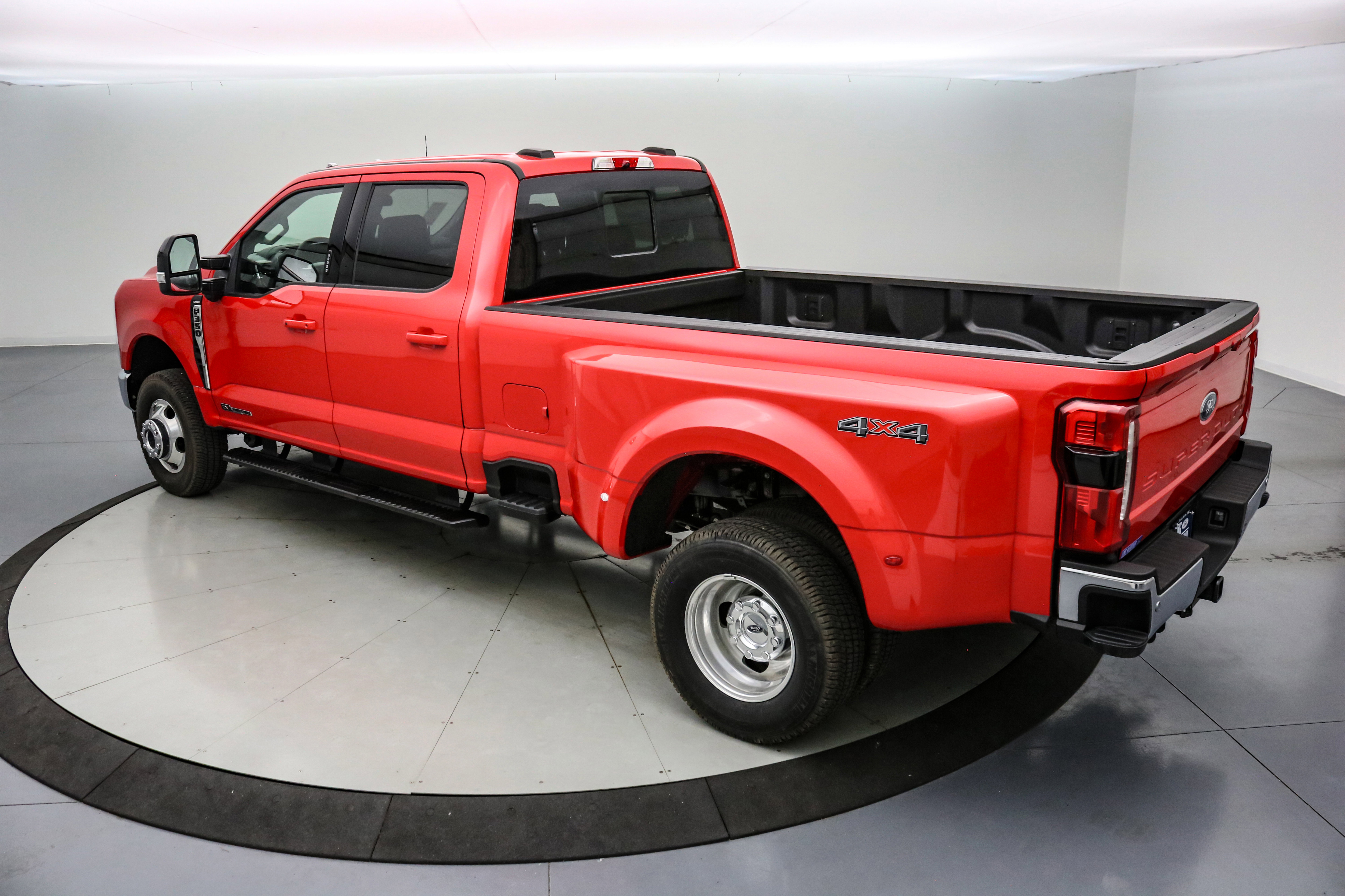 New 2026 Ford F350 Lariat w/ Lariat Premium Package image 7