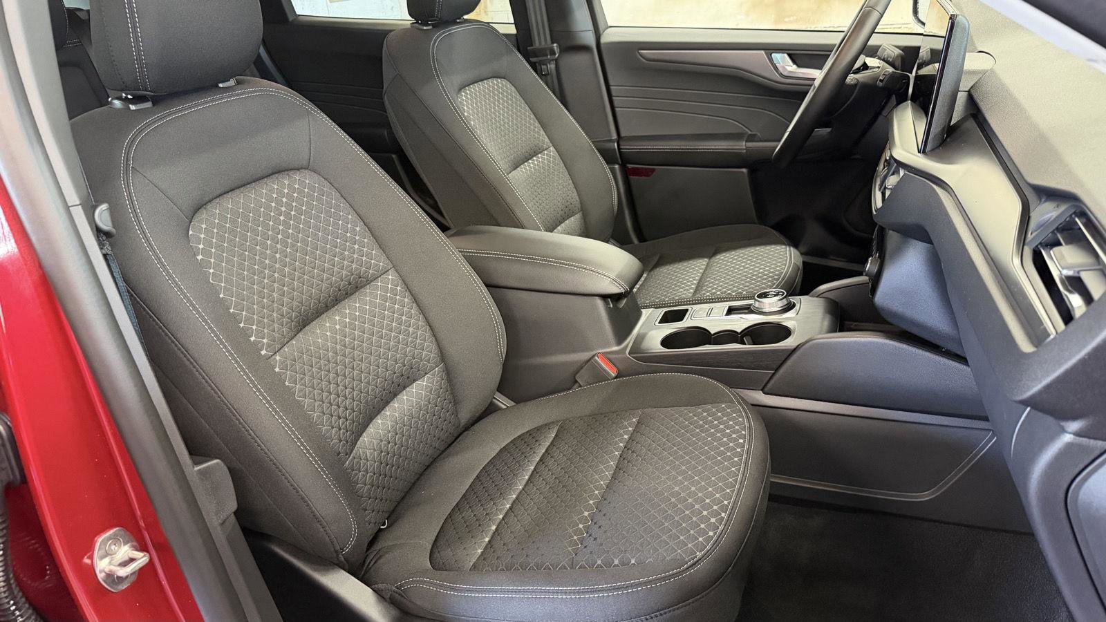 New 2026 Ford Escape Active w/ Active Premium Tech Pack image 23
