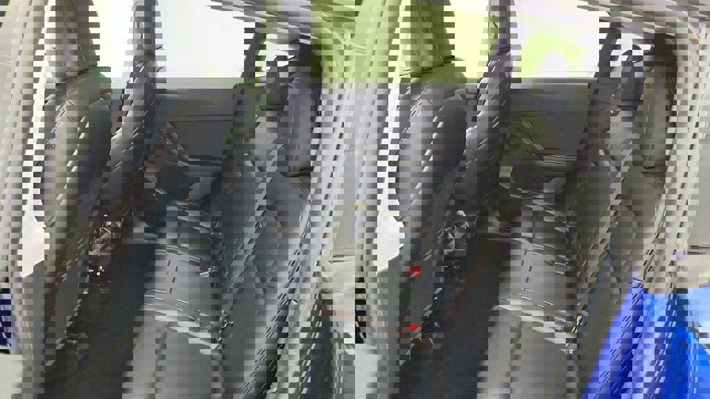 Used 2020 Tesla Model Y Long Range image 25