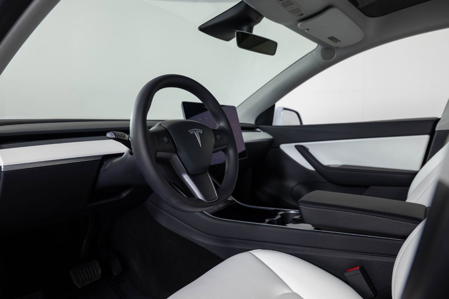 Used 2021 Tesla Model Y Long Range image 14