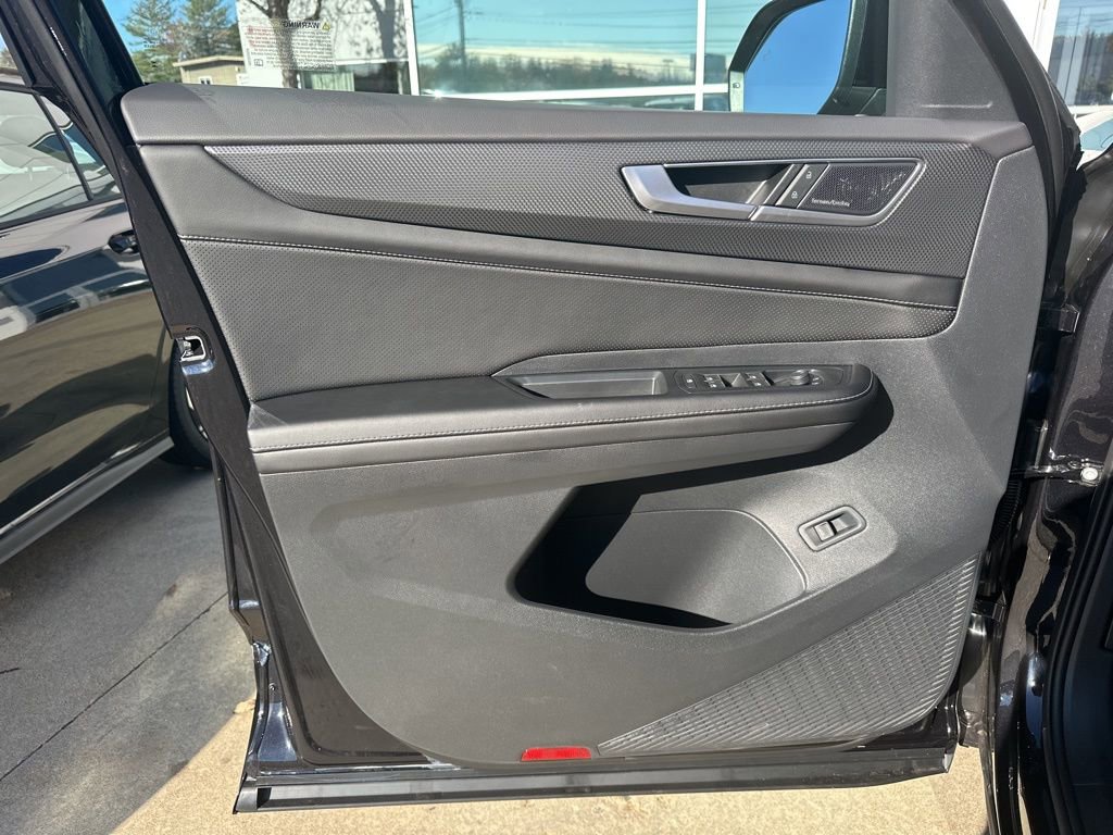 New 2026 Volkswagen Atlas Cross Sport SEL Premium R-Line image 10