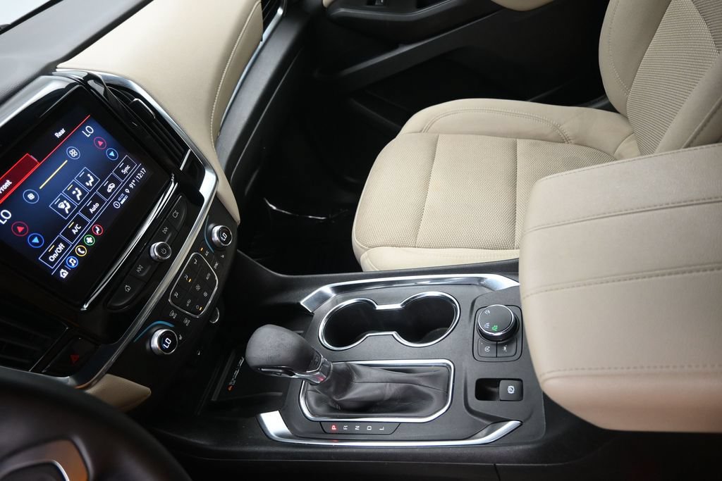 Used 2023 Chevrolet Traverse LT w/ LPO, Cargo Package AWD/4WD image 19