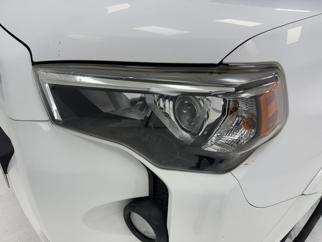 Used 2015 Toyota 4Runner SR5 image 6
