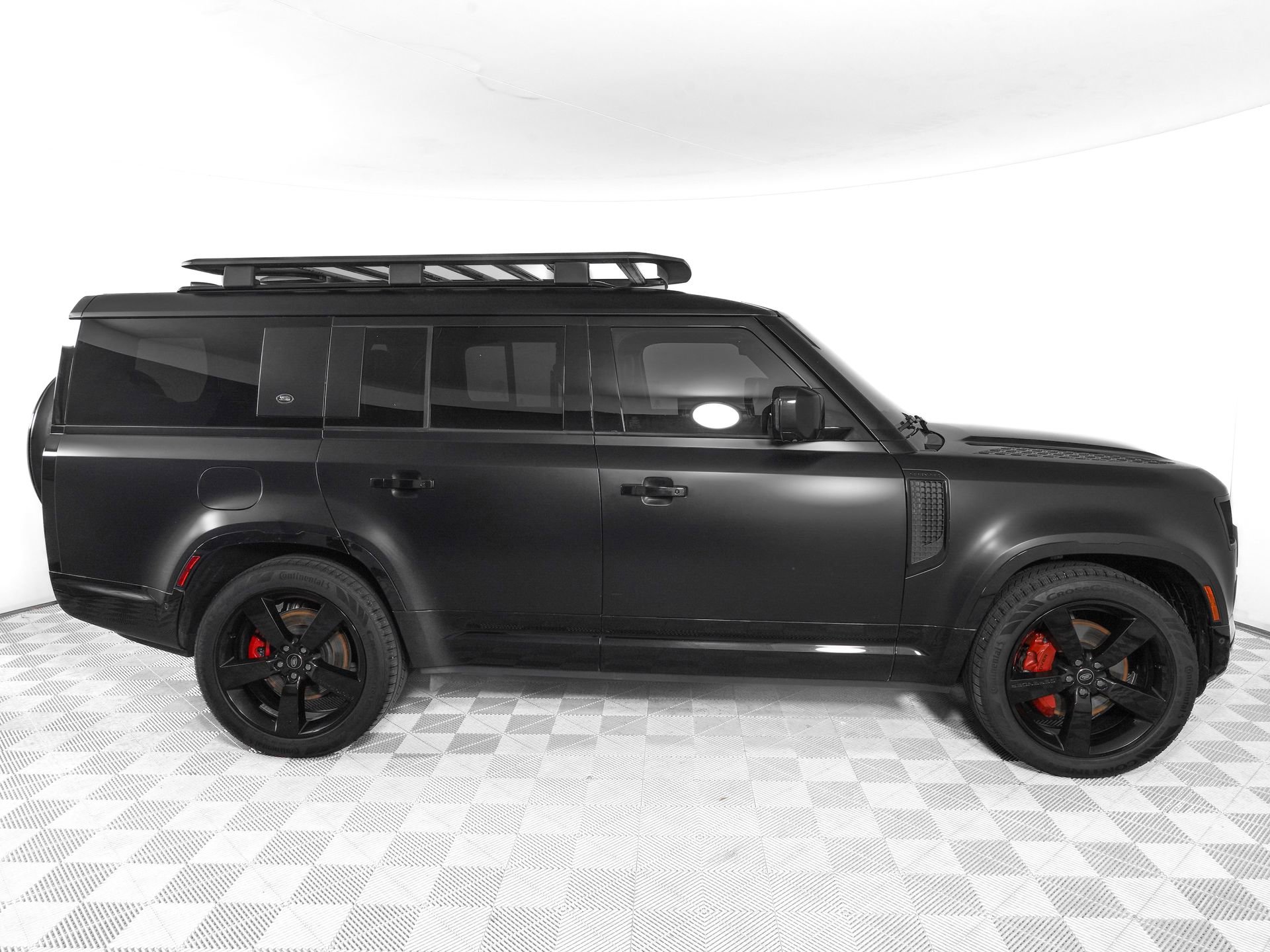 Used 2024 Land Rover Defender 130 X image 4