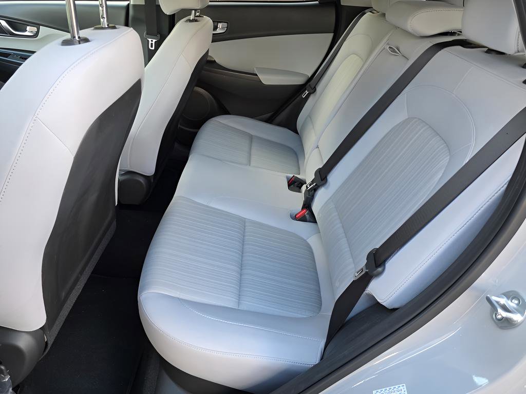 Used 2023 Hyundai Kona SEL w/ Convenience Package image 15