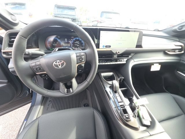 New 2026 Toyota Crown Platinum AWD/4WD image 9