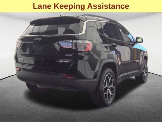 Used 2025 Jeep Compass Limited AWD/4WD image 5