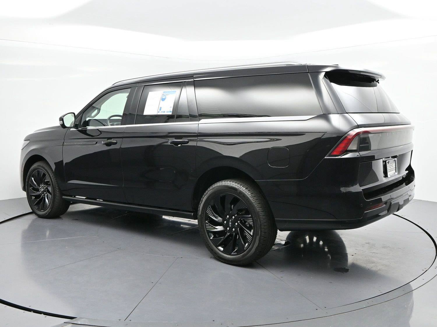 Used 2026 Lincoln Navigator L Black Label AWD/4WD image 5
