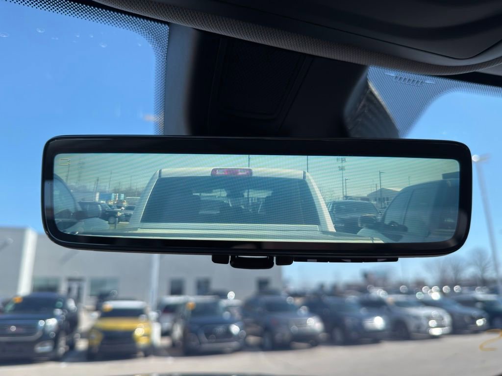 Used 2024 Jeep Grand Cherokee Limited w/ Luxury Tech Group II image 23