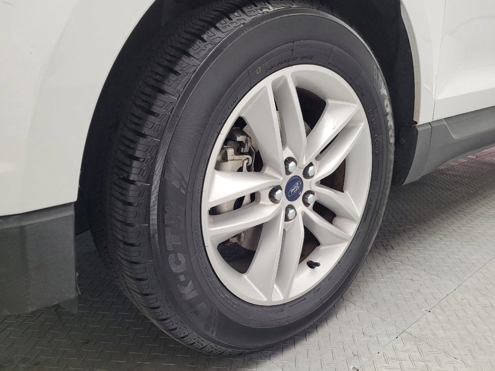 Used 2017 Ford Edge SEL FWD image 31