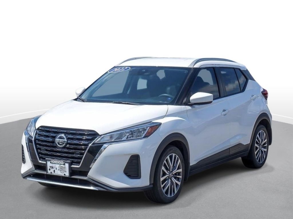 Used 2022 Nissan Kicks SV image 4