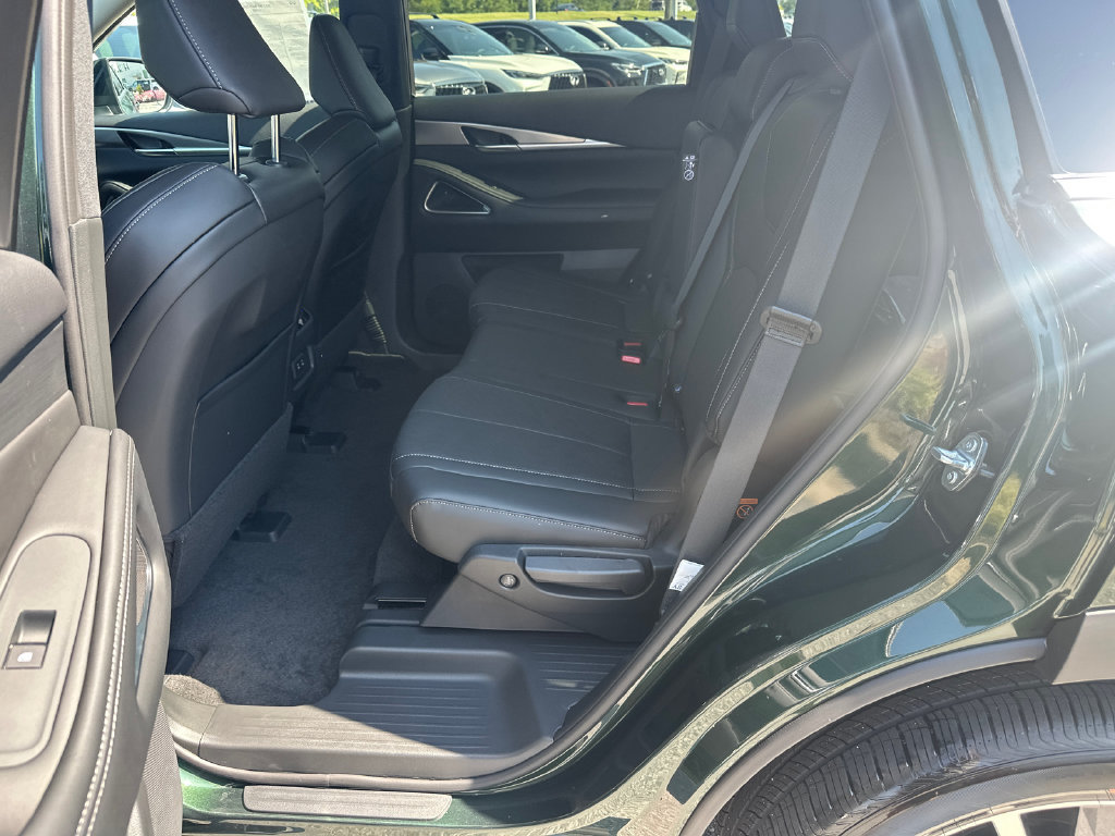 New 2027 INFINITI QX60 Luxe w/ Cargo Package FWD image 17
