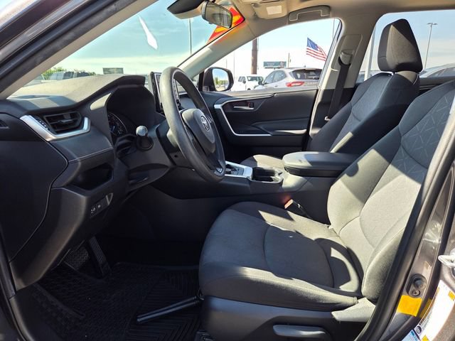 Used 2019 Toyota RAV4 XLE w/ Carpet Mat Package AWD/4WD image 5