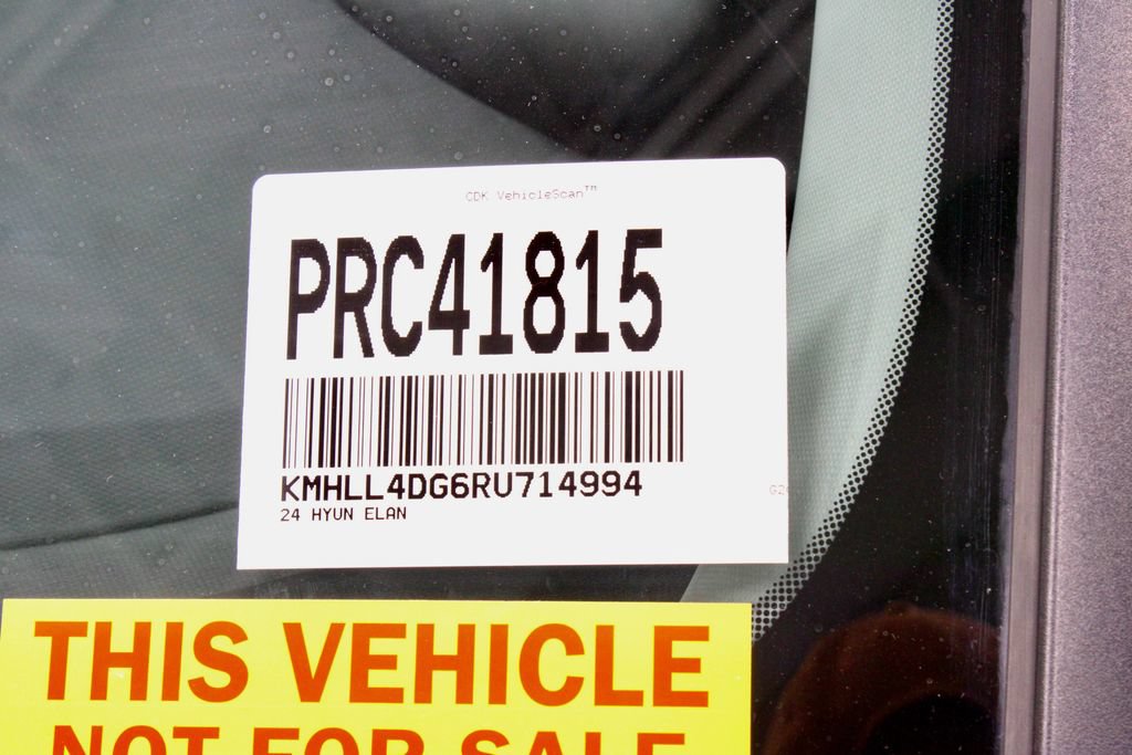 Used 2024 Hyundai Elantra SE FWD image 32
