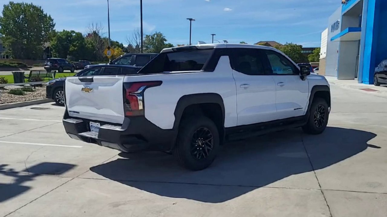 New 2026 Chevrolet Silverado EV LT image 47