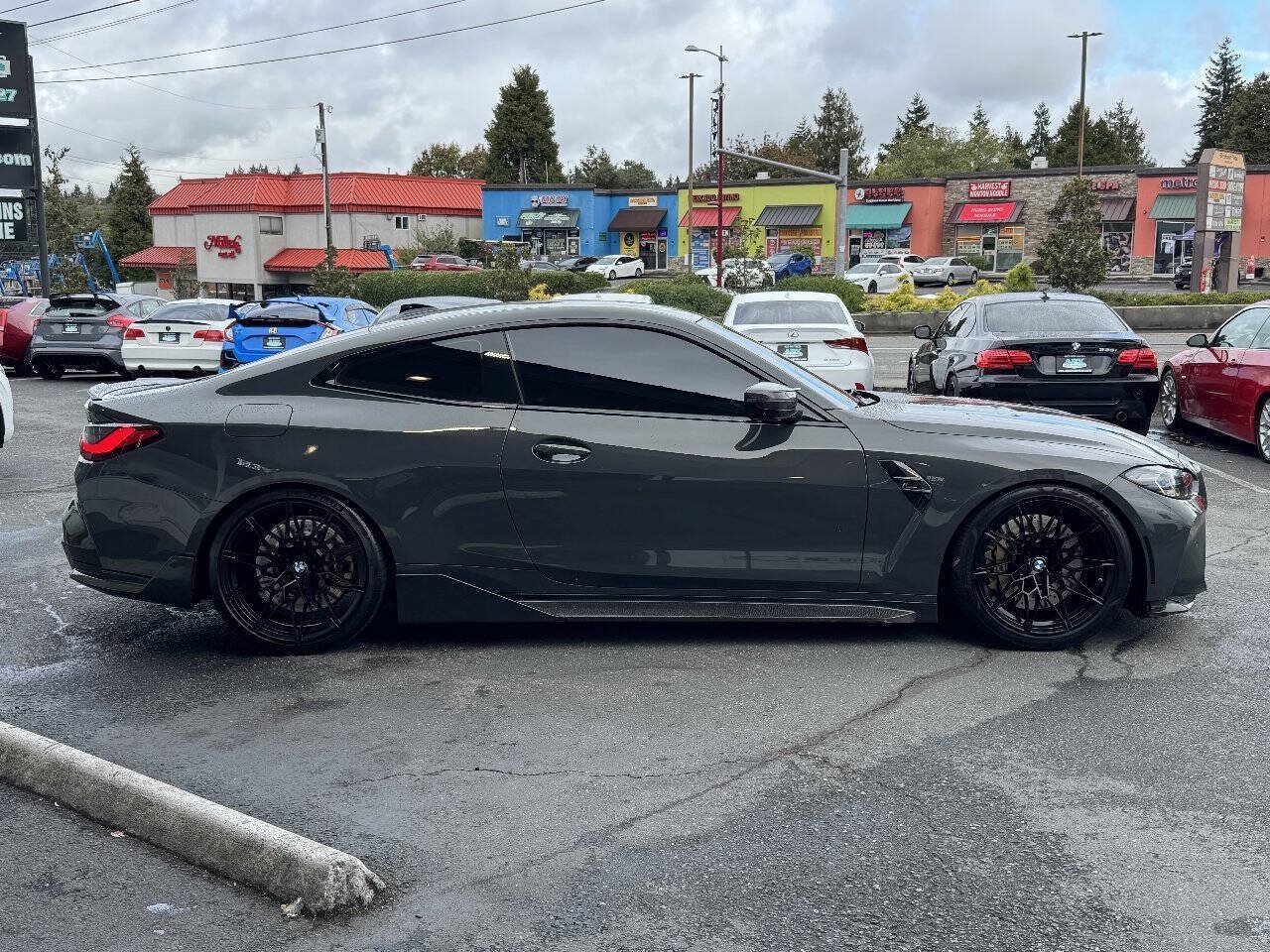 Used 2021 BMW M4 Competition w/ M Carbon Exterior Package RWD image 14