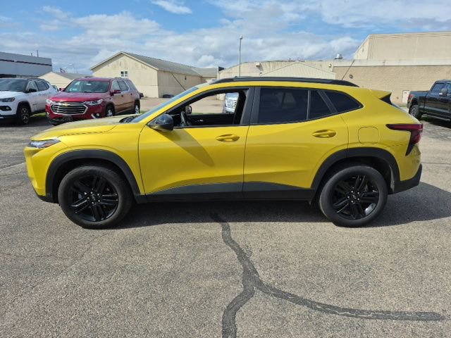 Used 2025 Chevrolet Trax ACTIV w/ Driver Confidence Package image 5