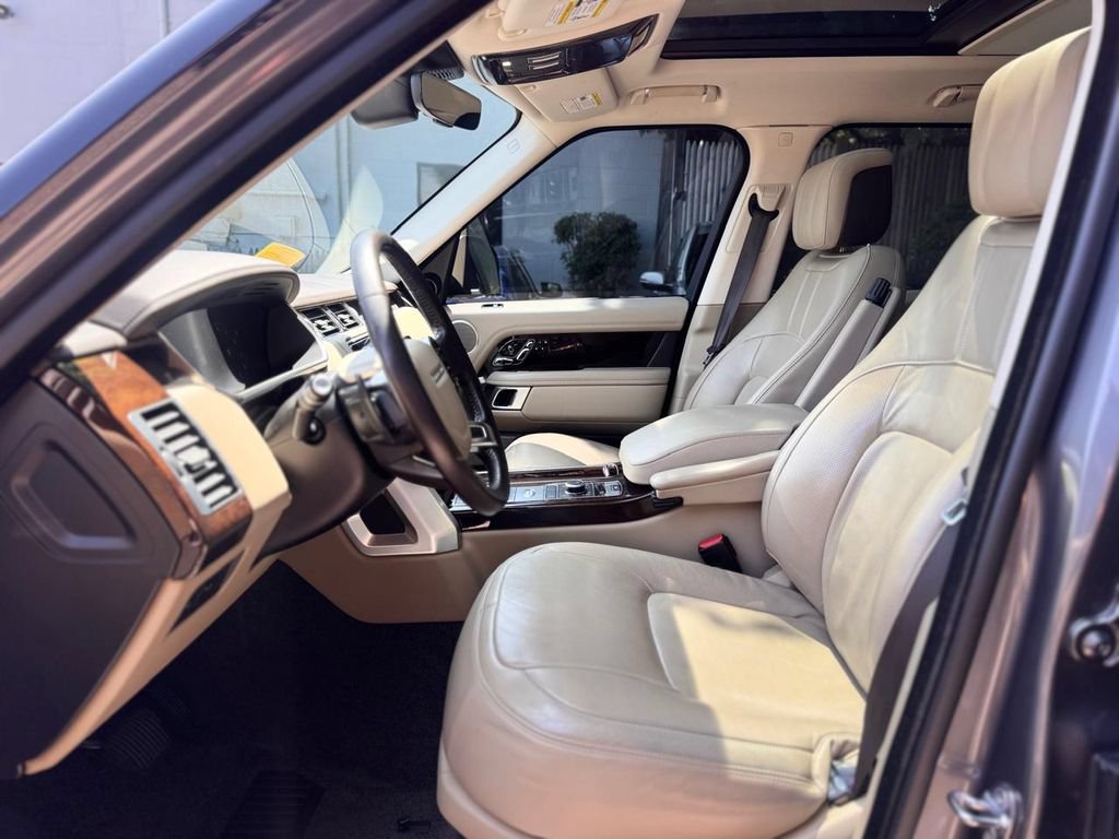 Used 2018 Land Rover Range Rover Supercharged AWD/4WD image 18