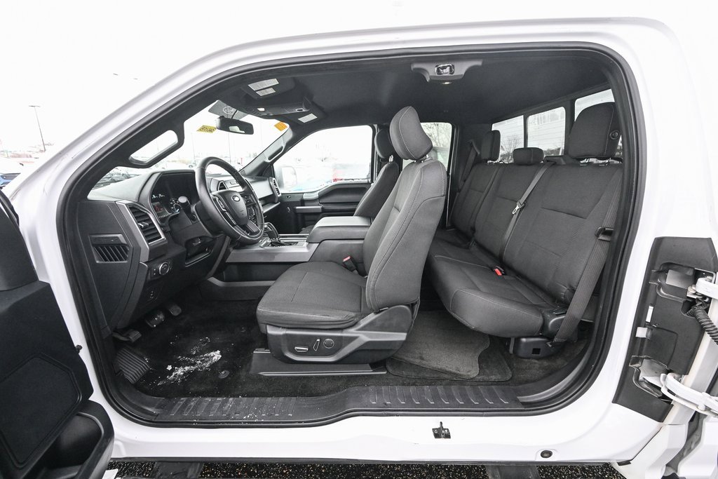 Used 2015 Ford F150 XLT w/ Equipment Group 302A Luxury image 22