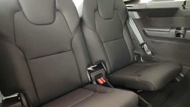 Certified 2025 Volvo XC90 B6 Plus w/ Protection Package Premier AWD/4WD image 33