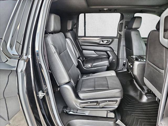 Certified 2022 Chevrolet Suburban Z71 w/ Z71 Off-Road Package AWD/4WD image 23