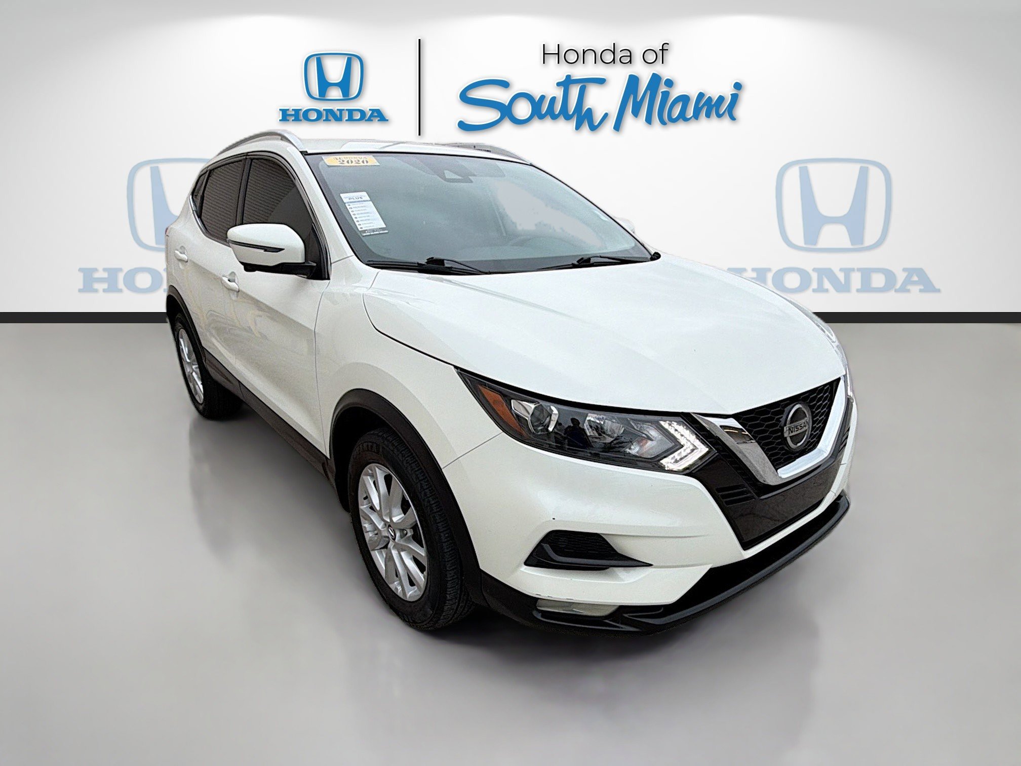 Used 2020 Nissan Rogue Sport SV w/ Technology Package image 1