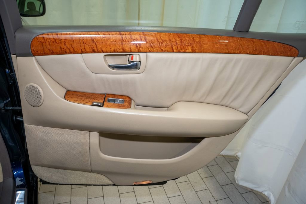 Used 2005 Lexus LS 430 image 16