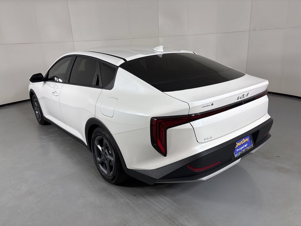New 2026 Kia K4 FWD image 6