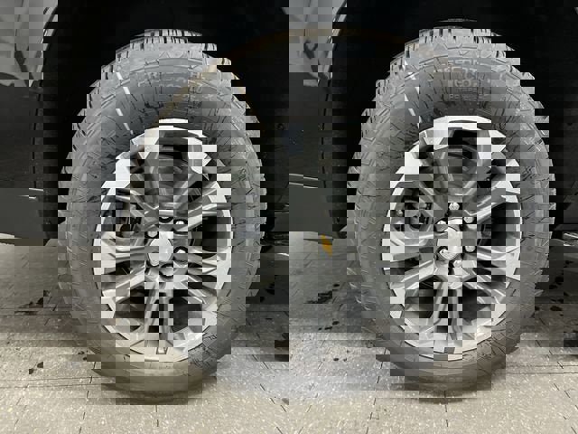 New 2026 Chevrolet Suburban LT w/ Comfort Package image 33