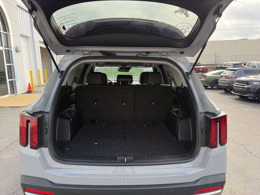 Used 2025 Kia Sorento S w/ Panoramic Sunroof Package image 10