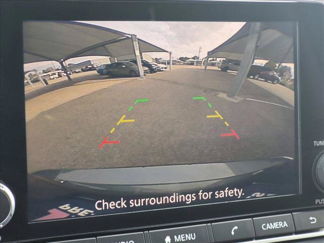 Used 2025 Nissan Rogue SV FWD image 13