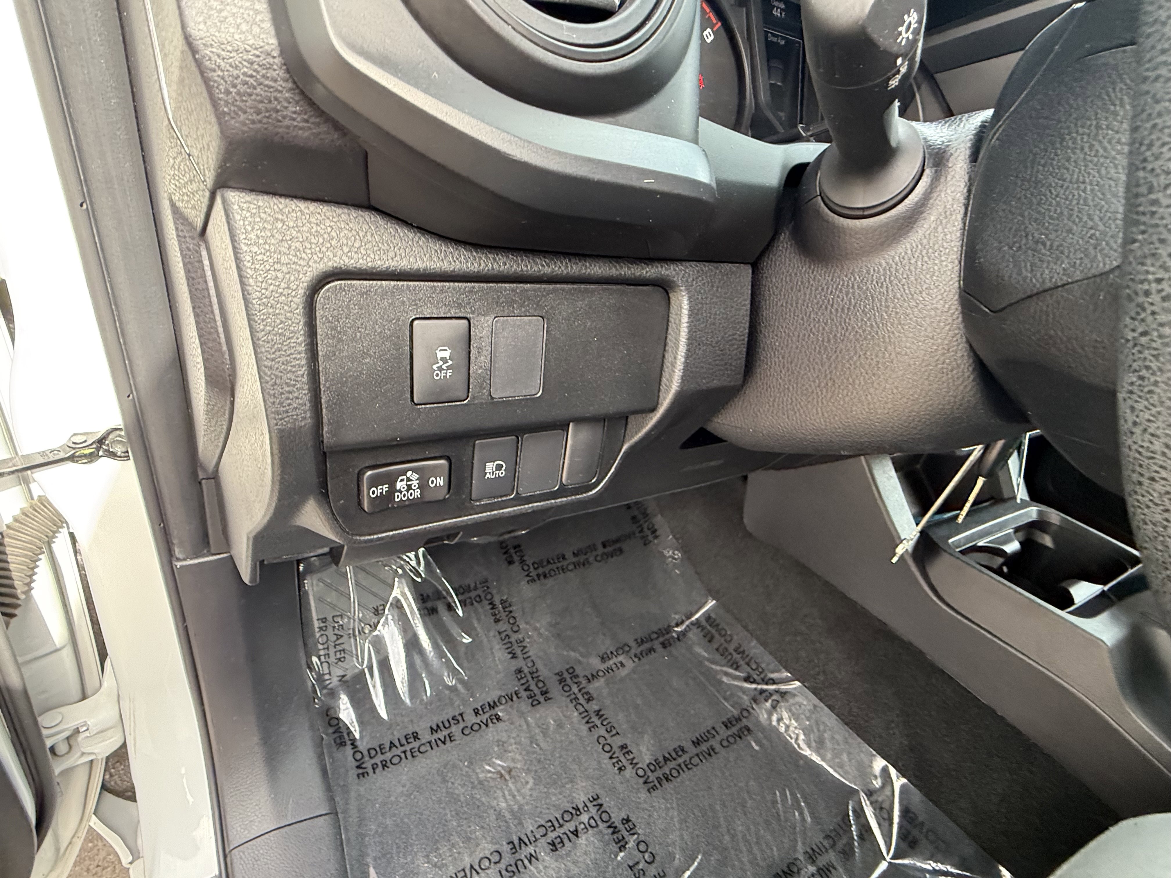 Certified 2022 Toyota Tacoma SR image 17