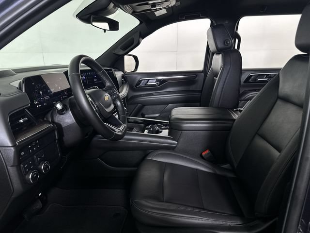Used 2025 Chevrolet Suburban LT AWD/4WD image 20