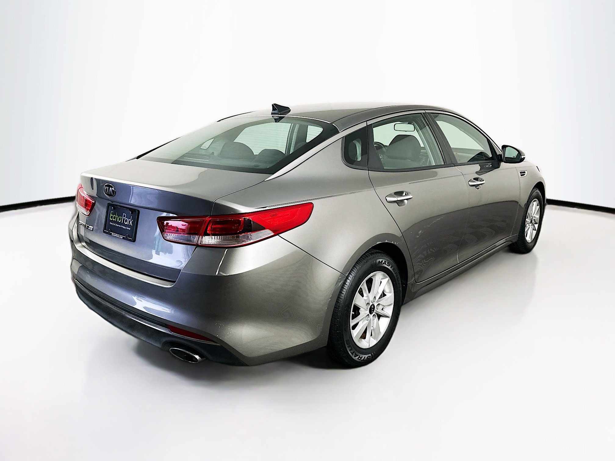 Used 2017 Kia Optima LX w/ Driver Convenience Package FWD image 9