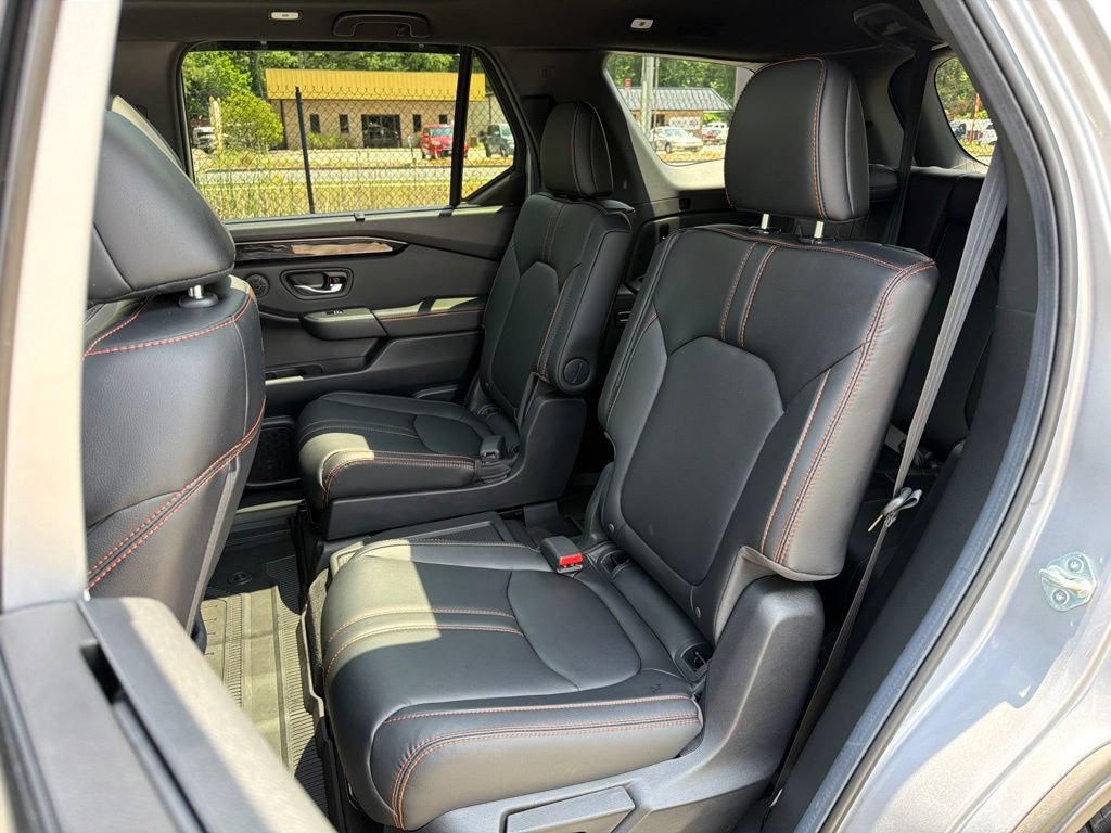 Certified 2025 Honda Pilot TrailSport image 22