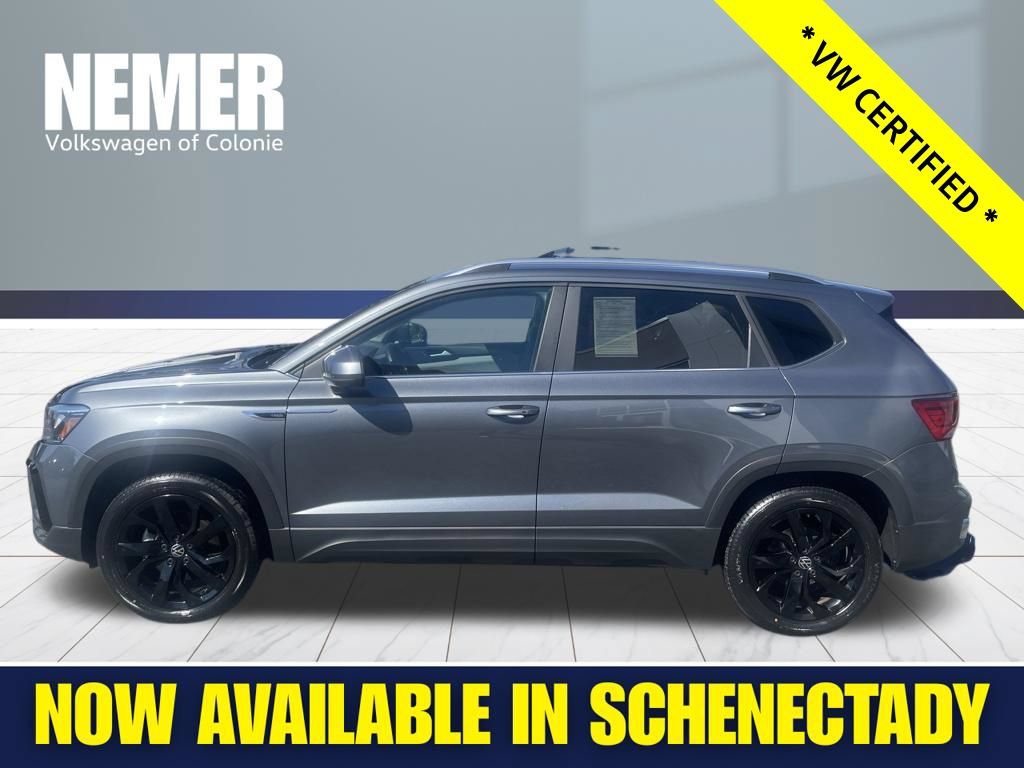 Certified 2023 Volkswagen Taos SE w/ Black Wheel Package AWD/4WD image 2