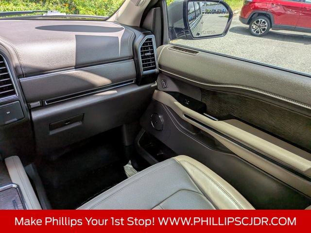 Used 2019 Ford Expedition Limited RWD image 16