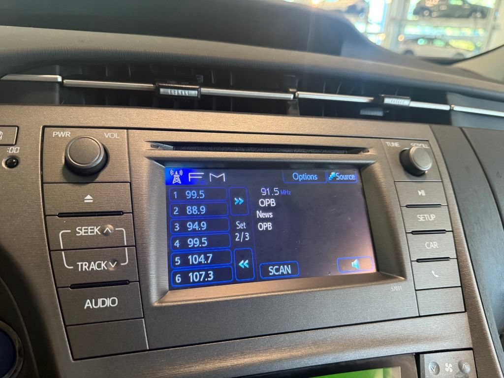 Used 2014 Toyota Prius Two FWD image 2