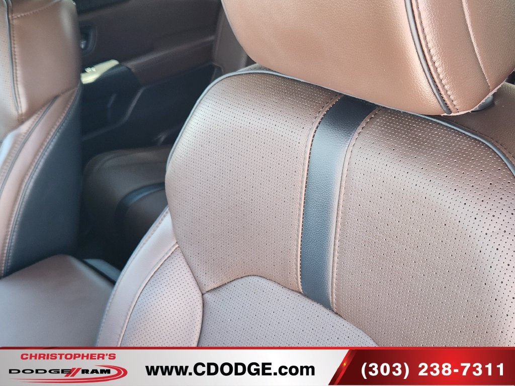 Used 2023 Honda Pilot Elite image 15